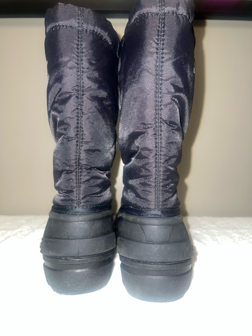 Sorel Black Tall Winter Boots with Strap - Sz 6 (Kids) - Picture 5 of 6